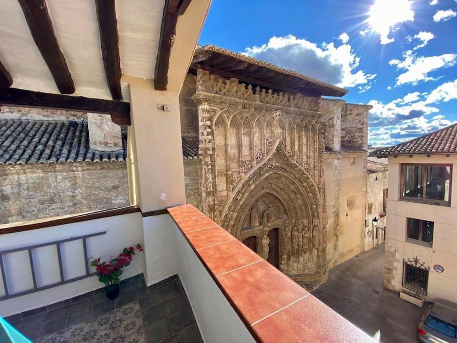 Villa Sol Casa Con Cueva Privada Y Vistas A La Iglesia Requena Exterior photo