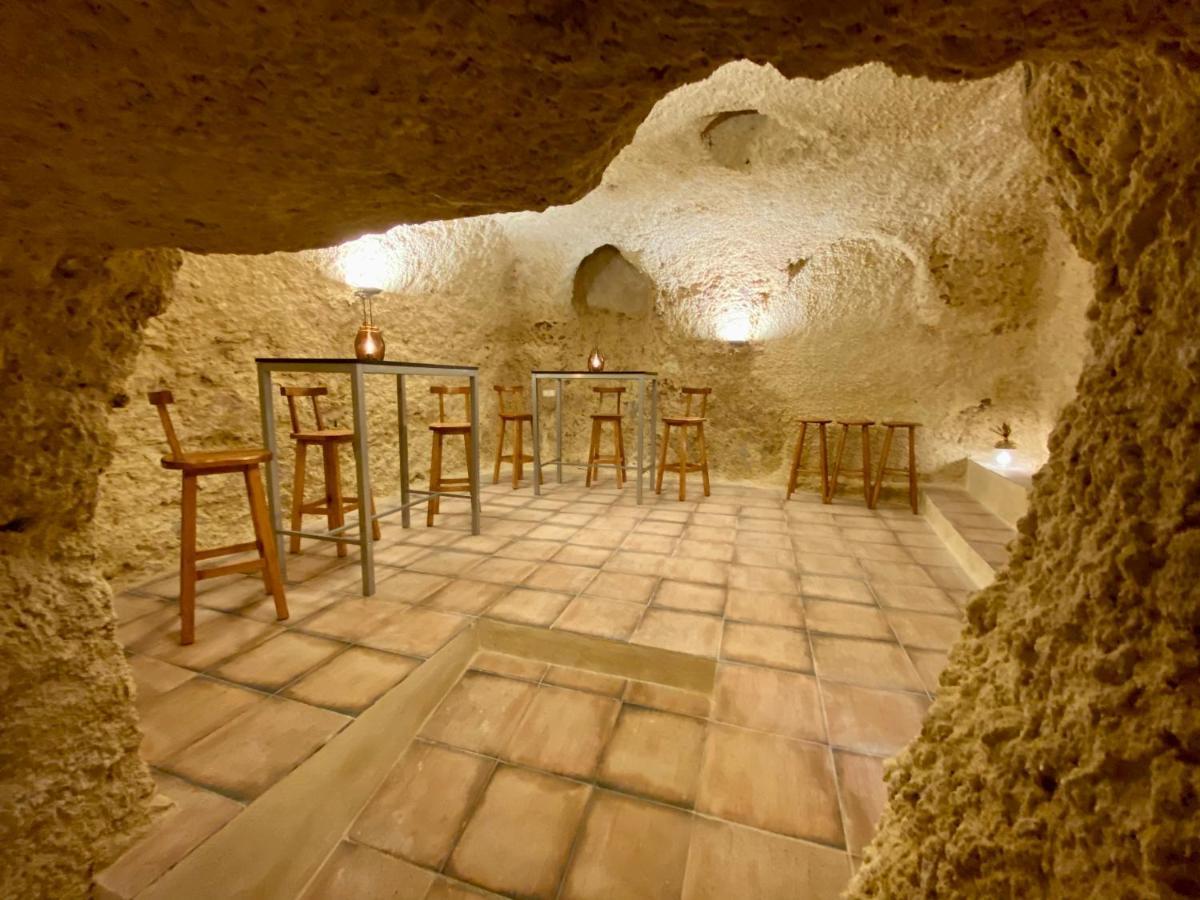 Villa Sol Casa Con Cueva Privada Y Vistas A La Iglesia Requena Exterior photo